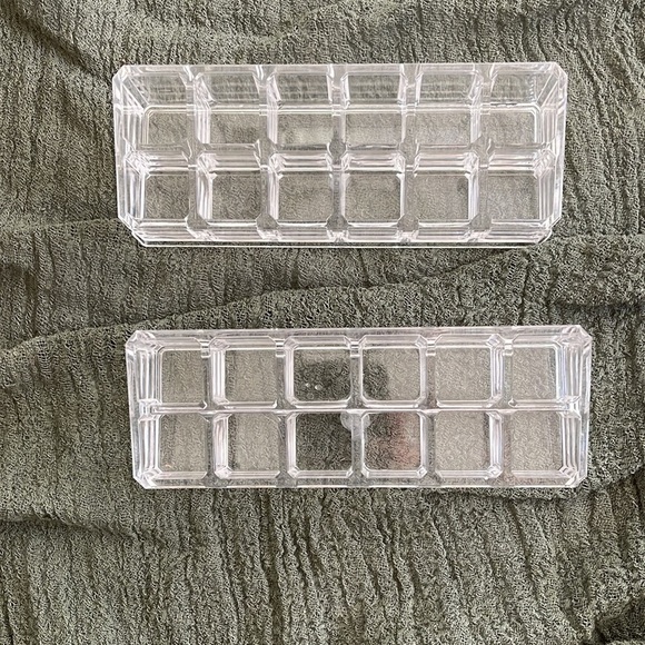 Acrylic Makeup Organizers - Picture 4 of 4